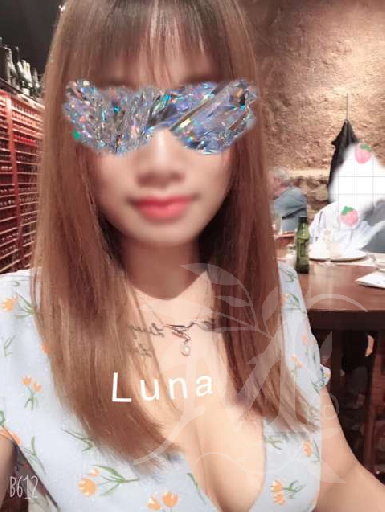 5 jóvenes guapas, Gran Vía 4